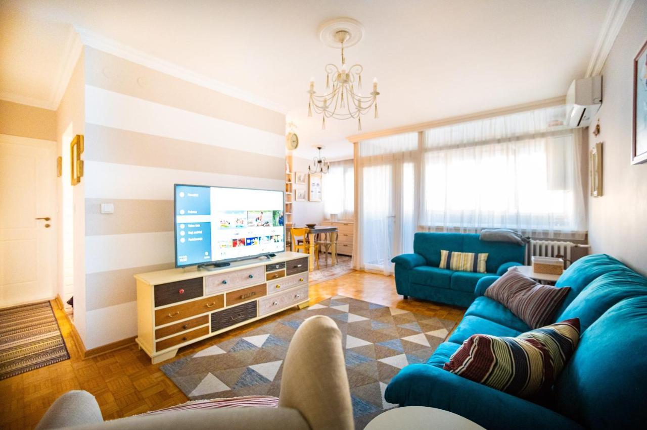 Apartment Sava Centar 1-bedroom In The Heart Of New Belgrade
